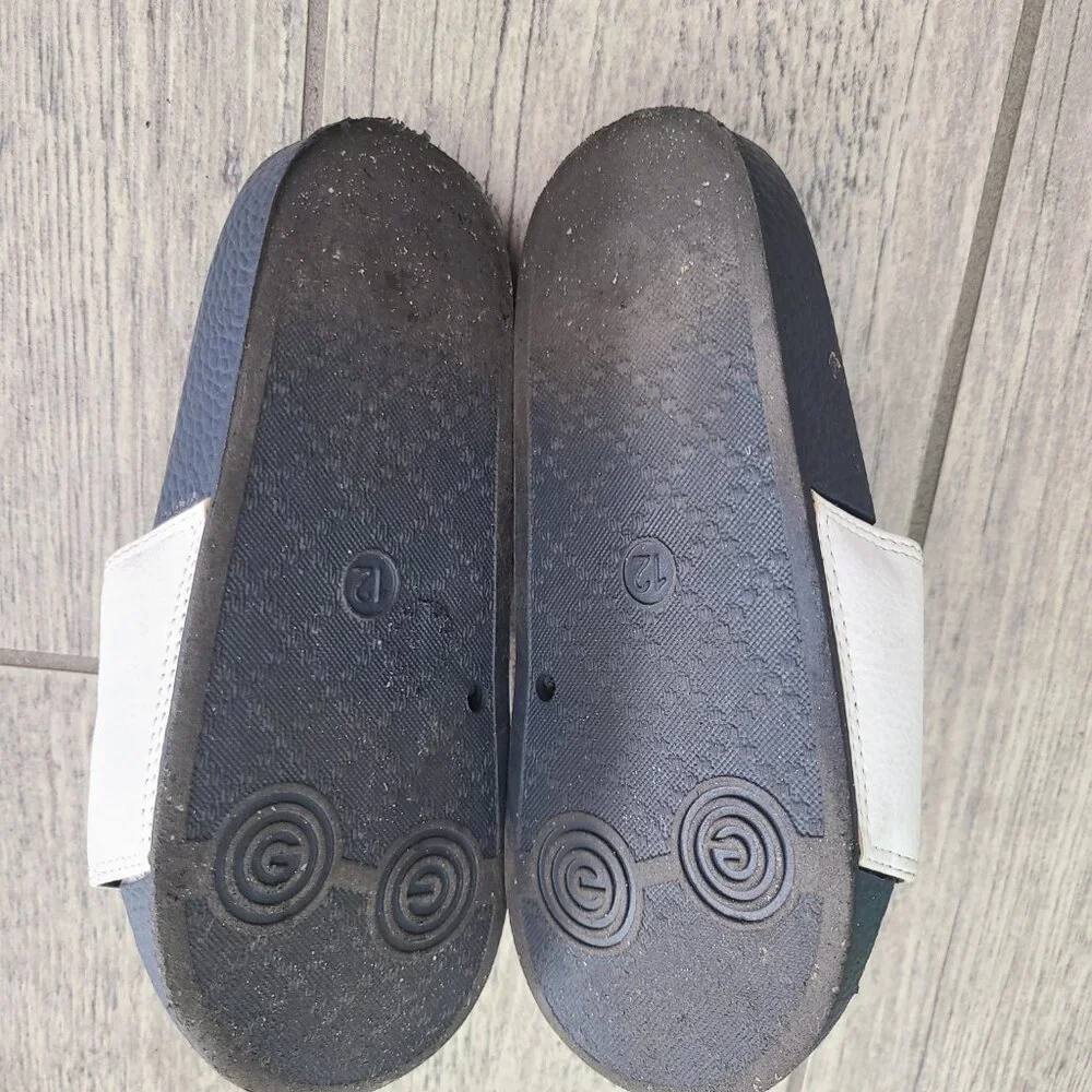 🏷 3/$15 5/$20 NASA Logo Kids blue and white Slide Sandals – Size 12